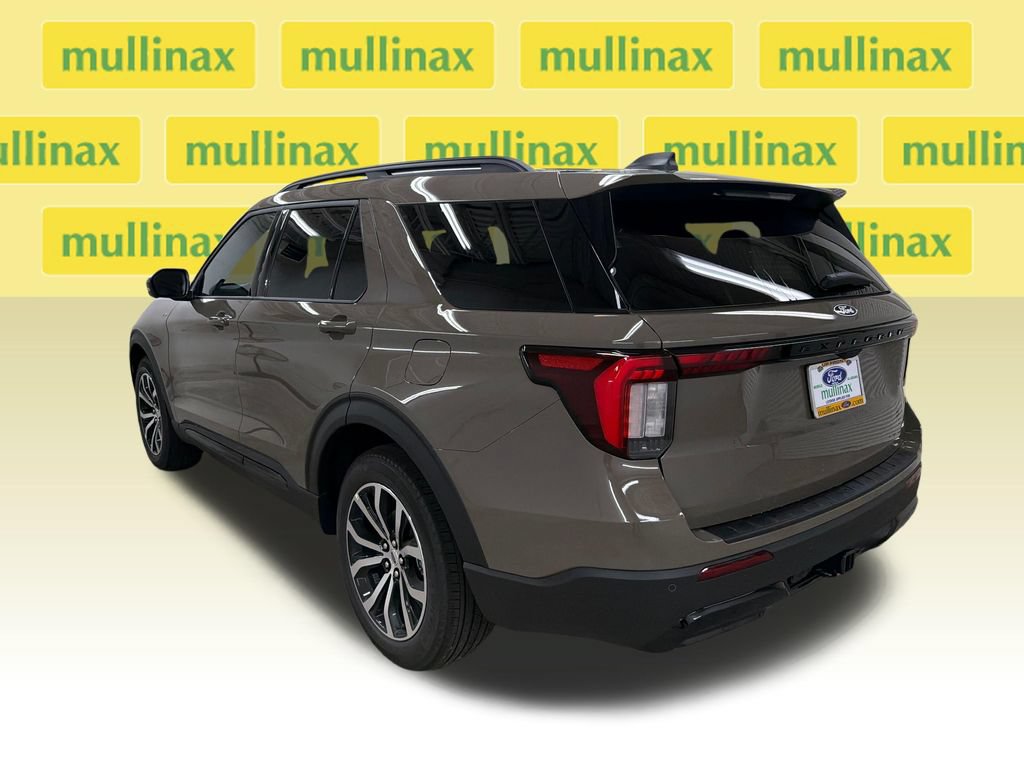 New 2027 Ford Explorer ST-Line RWD image 9