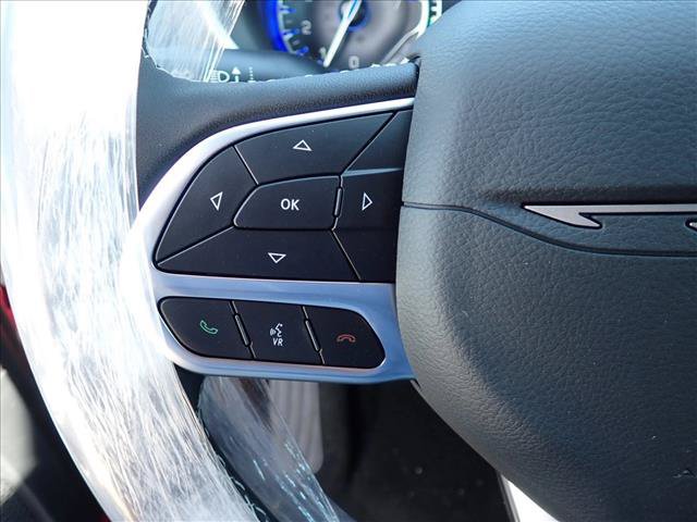 New 2027 Chrysler Pacifica Select AWD/4WD image 16
