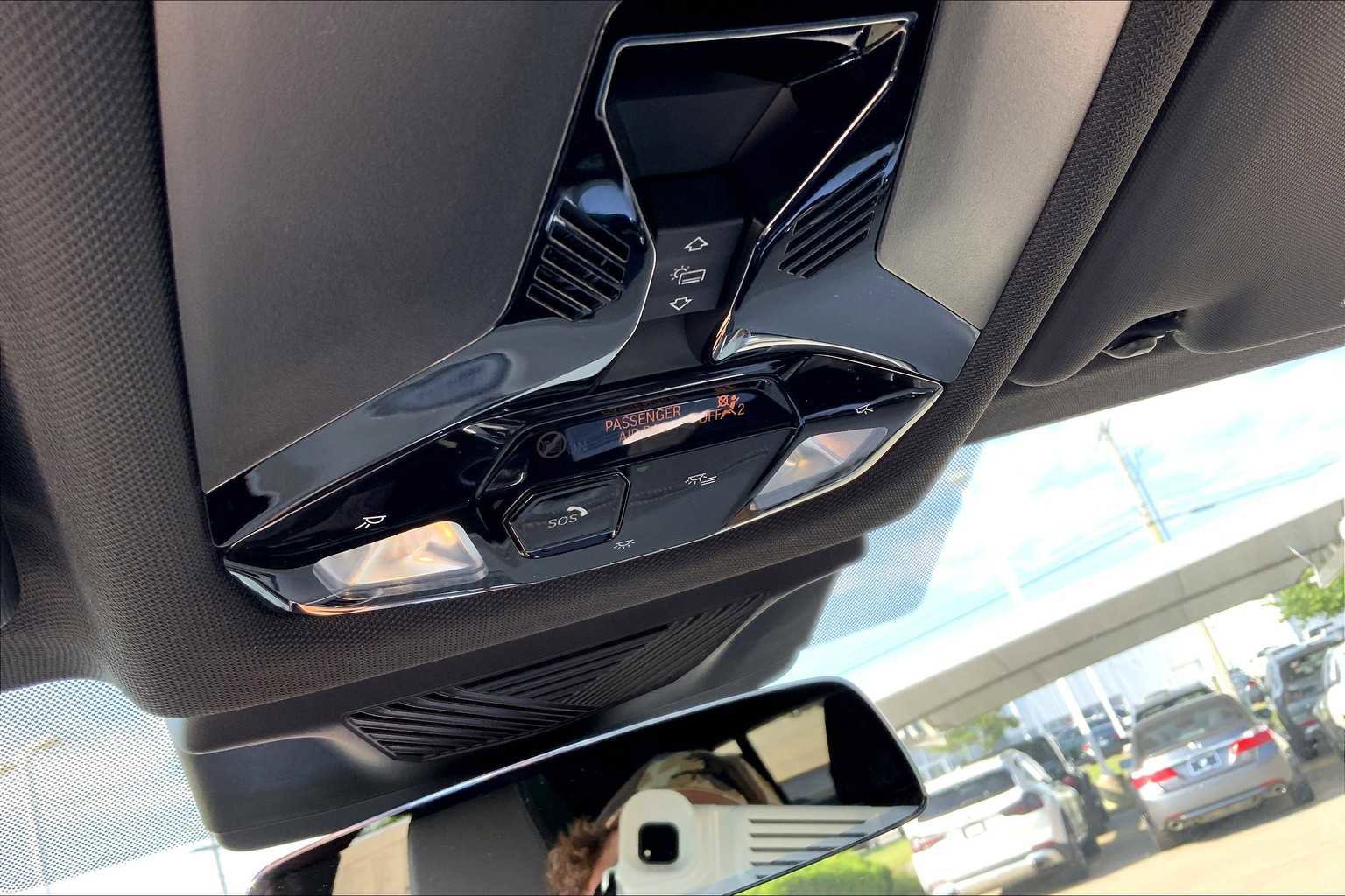 New 2025 BMW X2 xDrive28i w/ Technology Package image 17