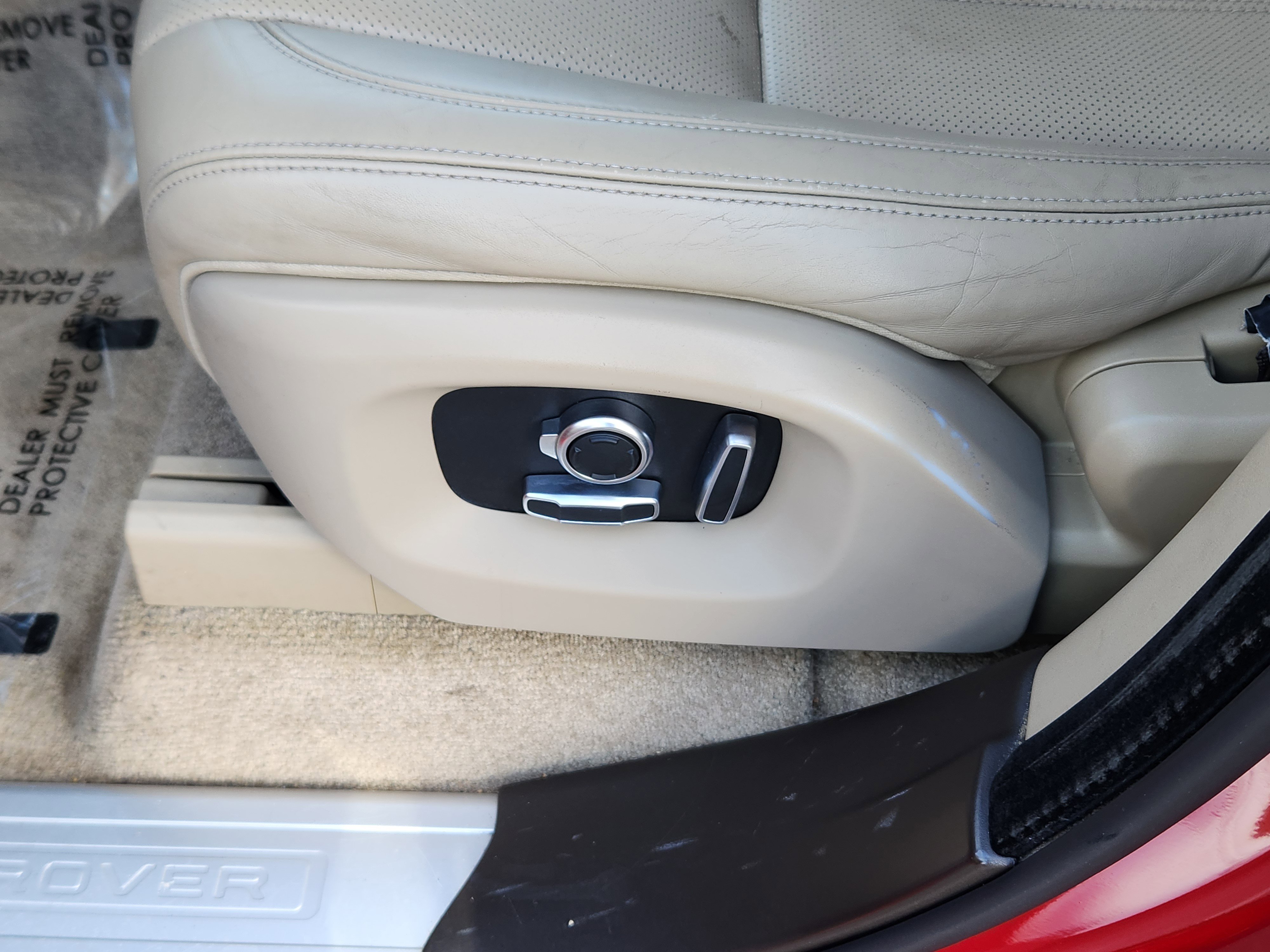 Used 2016 Land Rover Range Rover Supercharged image 14