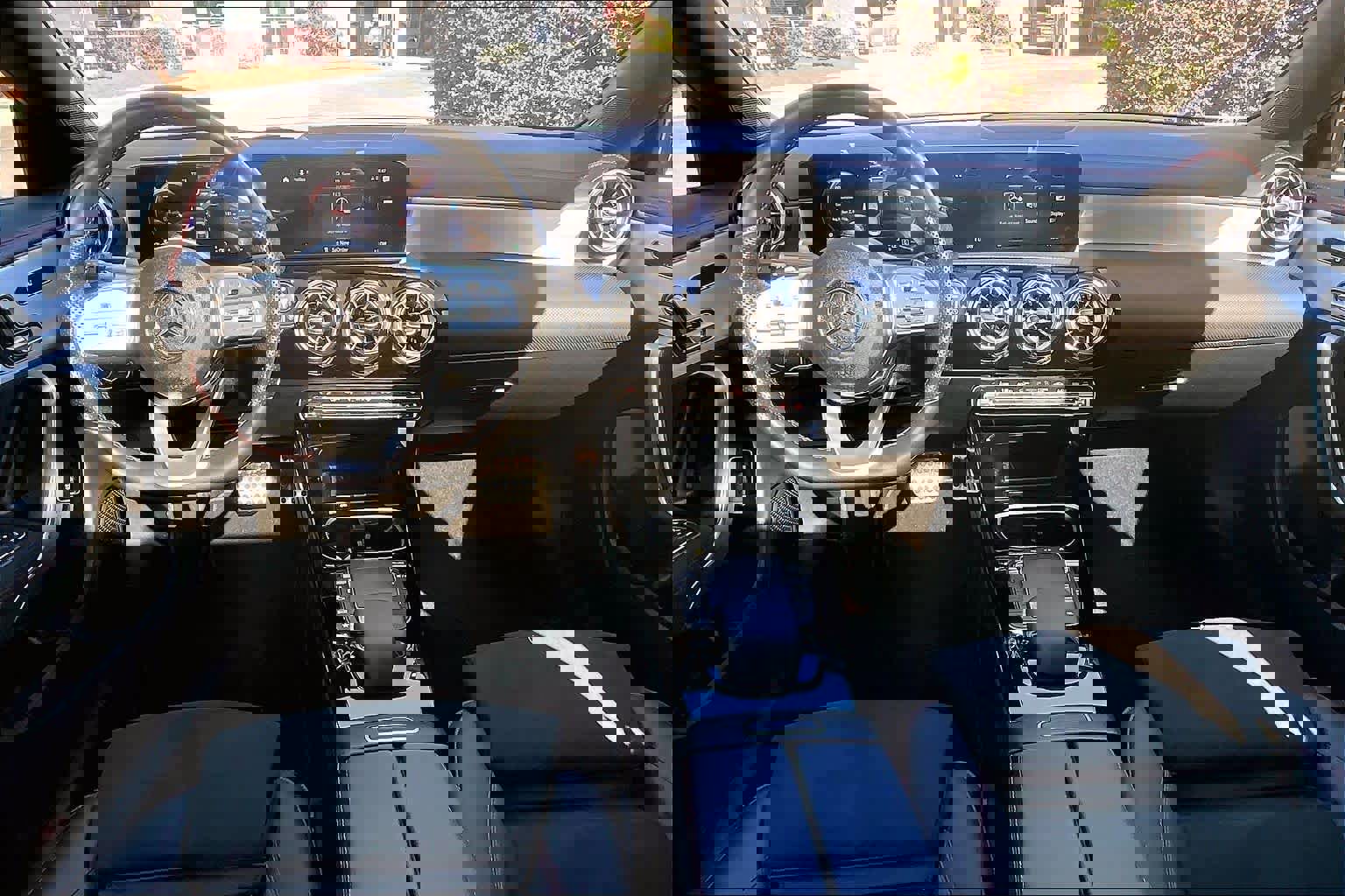 Used 2023 Mercedes-Benz CLA 250 image 16