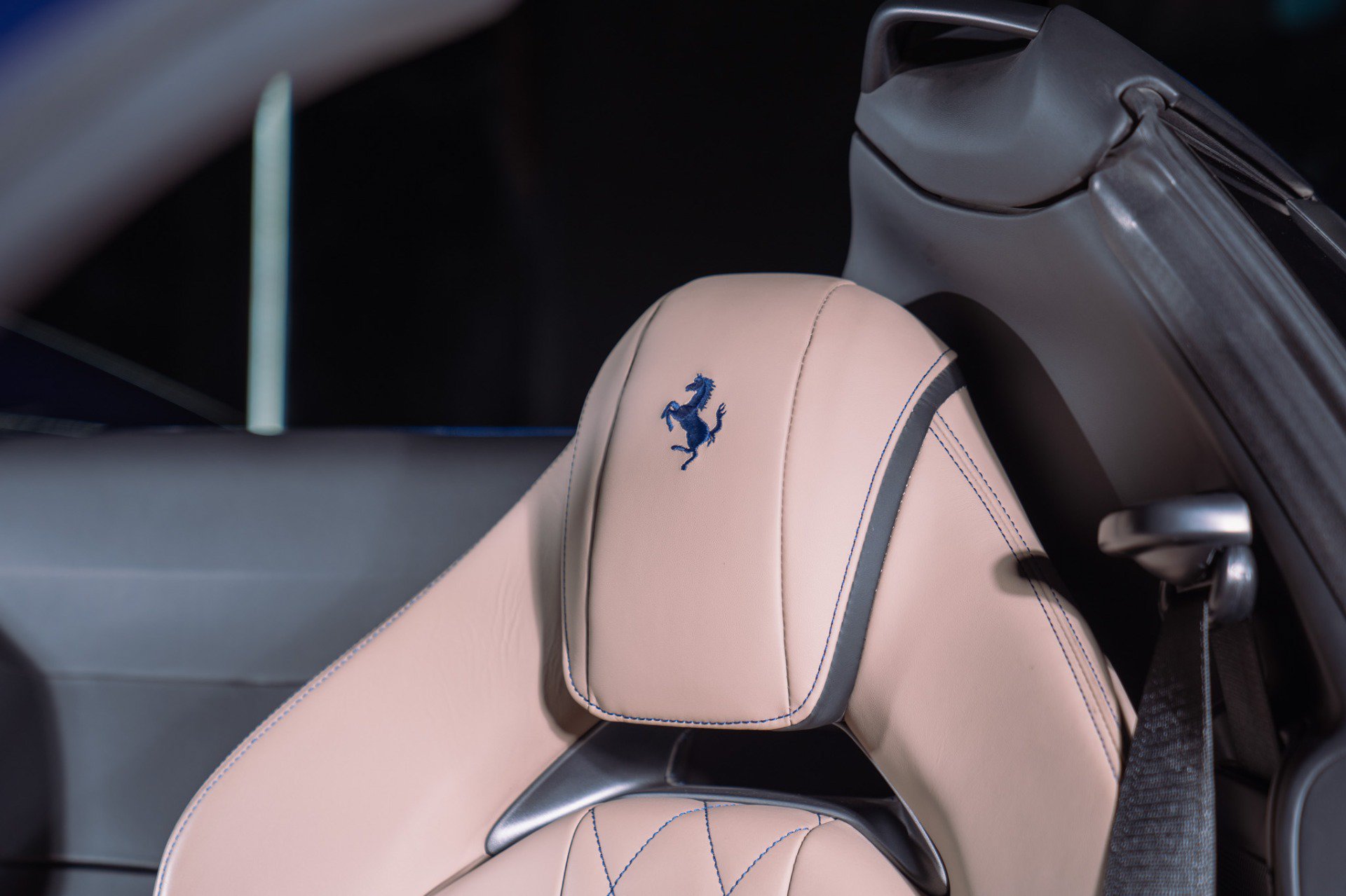 Used 2021 Ferrari 812 GTS RWD image 43