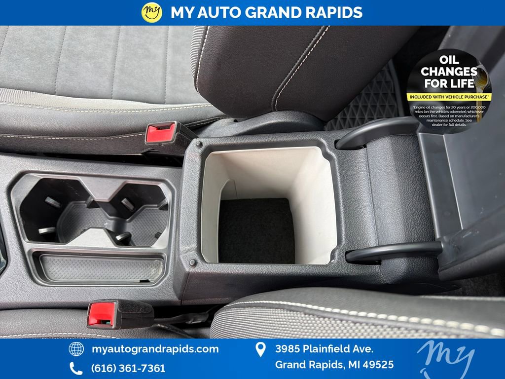 Used 2024 Volkswagen Taos SE w/ Panoramic Sunroof Package AWD/4WD image 26