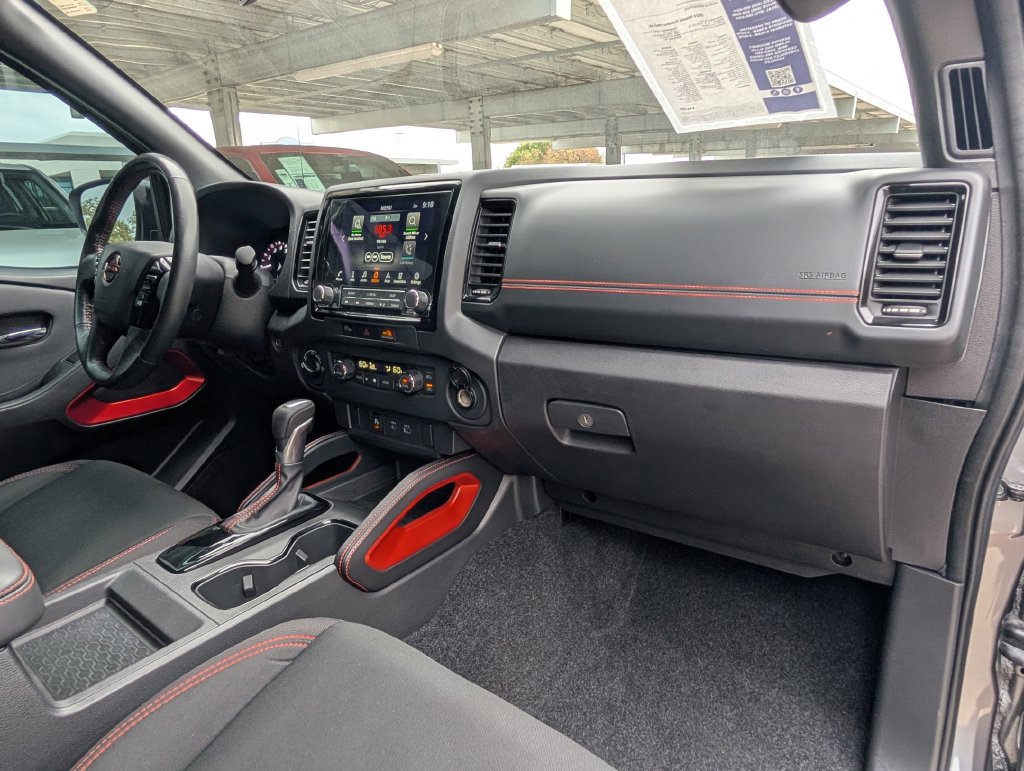 Used 2024 Nissan Frontier PRO-4X w/ Technology Package AWD/4WD image 27
