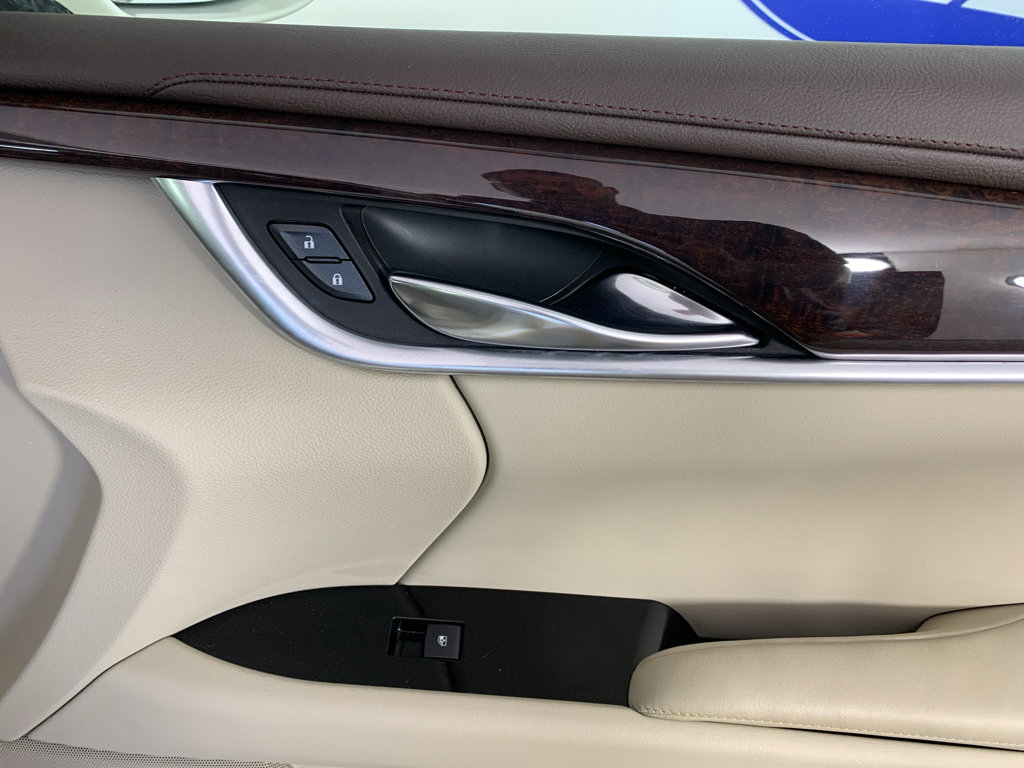 Used 2013 Cadillac XTS Premium FWD image 41