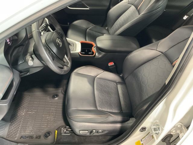 Used 2024 Toyota RAV4 Adventure image 11