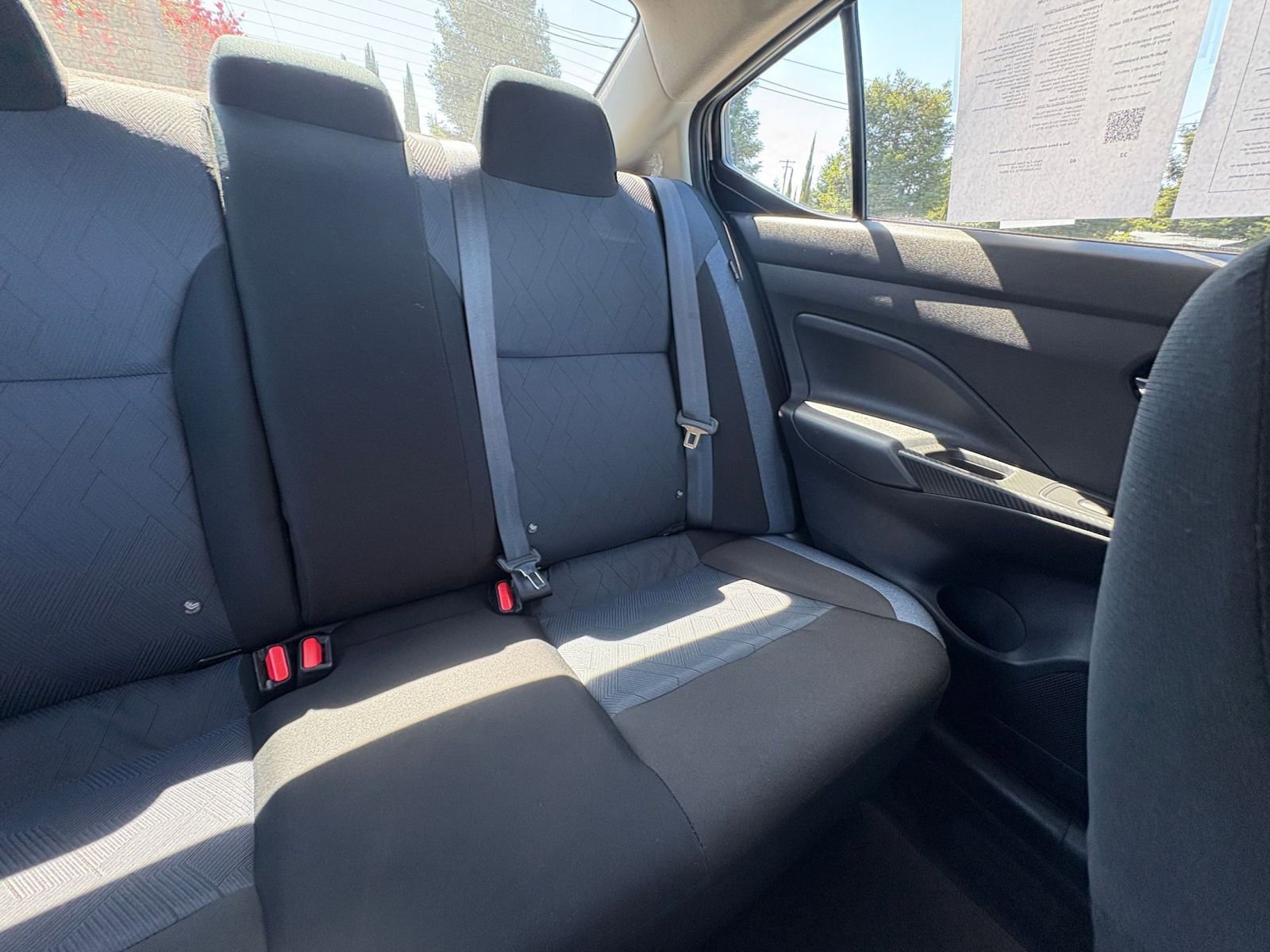 Used 2025 Nissan Versa SV image 35