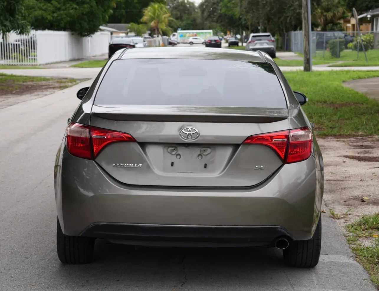 Used 2017 Toyota Corolla SE FWD image 7