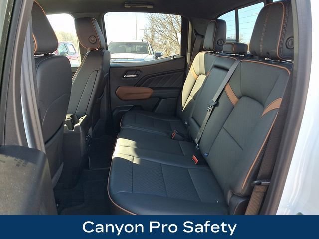 Used 2025 GMC Canyon AT4 w/ AT4 Premium Package AWD/4WD image 30