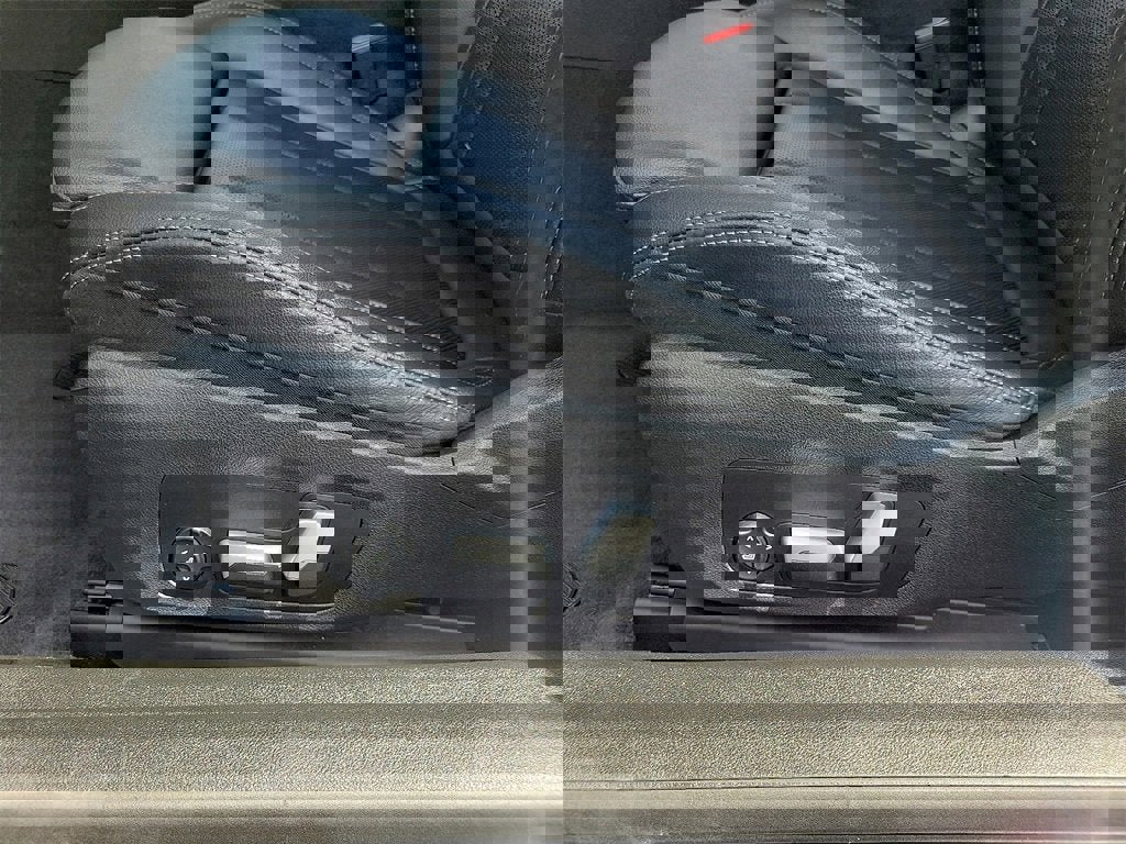 Used 2024 BMW M440i Coupe w/ Premium Package image 20