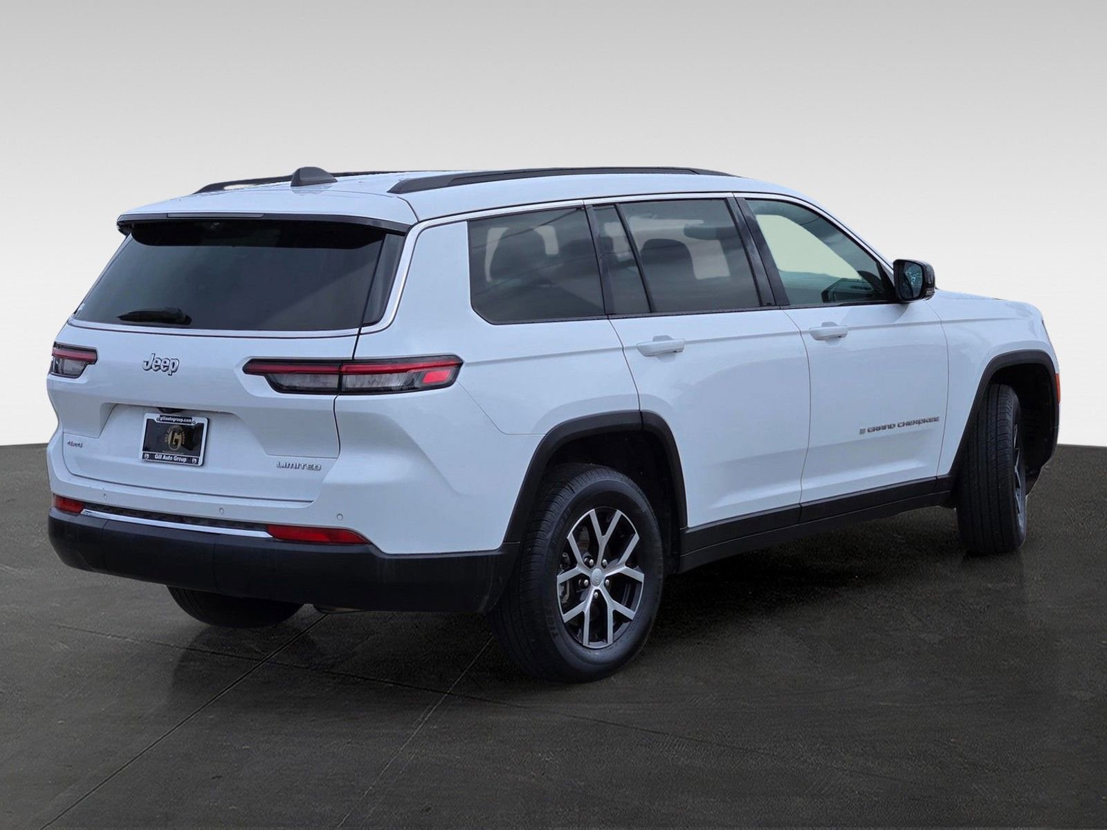 Used 2024 Jeep Grand Cherokee L Limited w/ Luxury Tech Group II AWD/4WD image 4