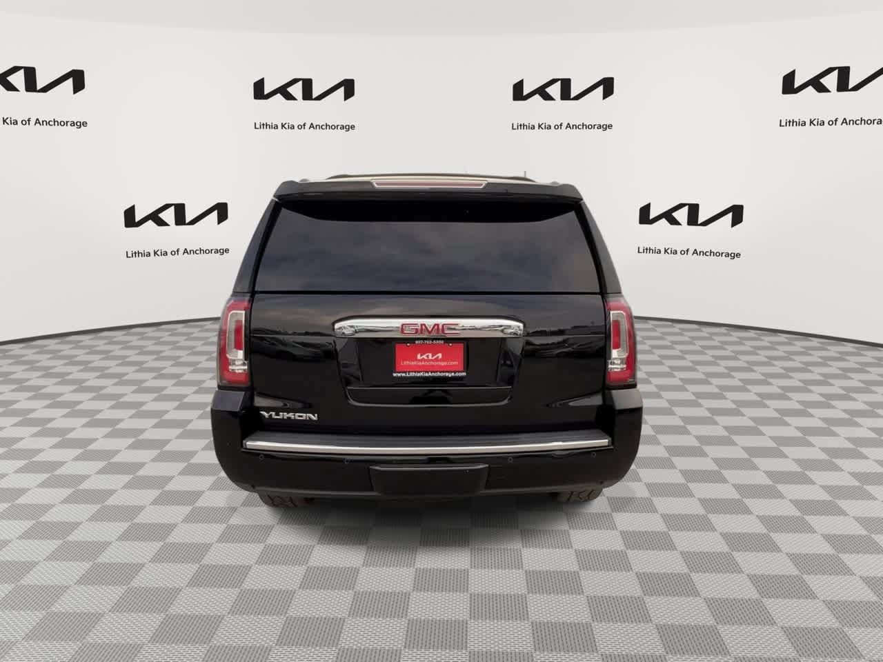 Used 2019 GMC Yukon Denali AWD/4WD image 9