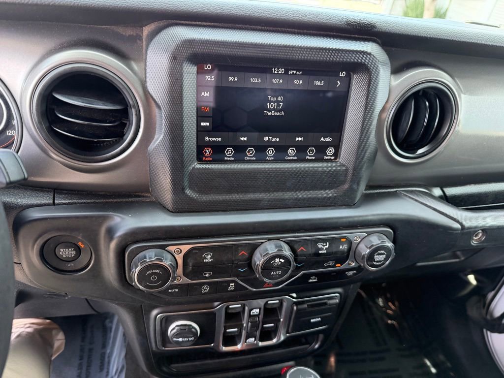 Used 2023 Jeep Wrangler Sport S image 21