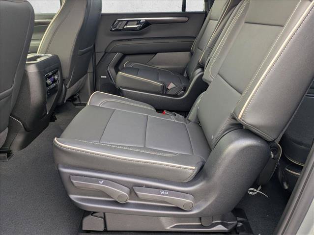 New 2026 Chevrolet Suburban Premier RWD image 14