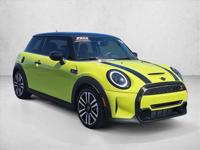 Used 2024 MINI Cooper S w/ Signature Upholstery Package video 3
