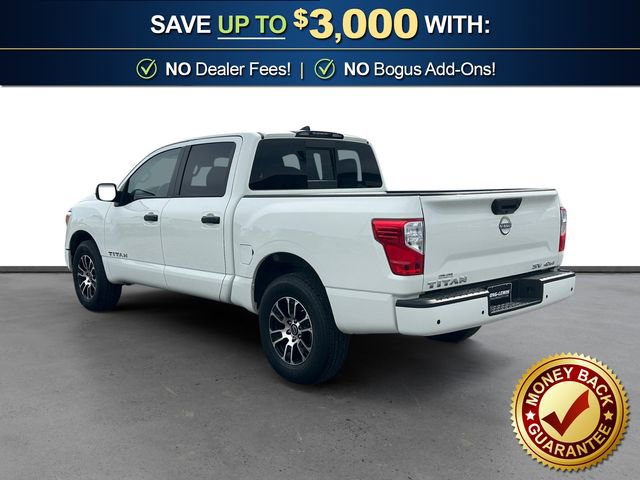 Used 2024 Nissan Titan SV image 4