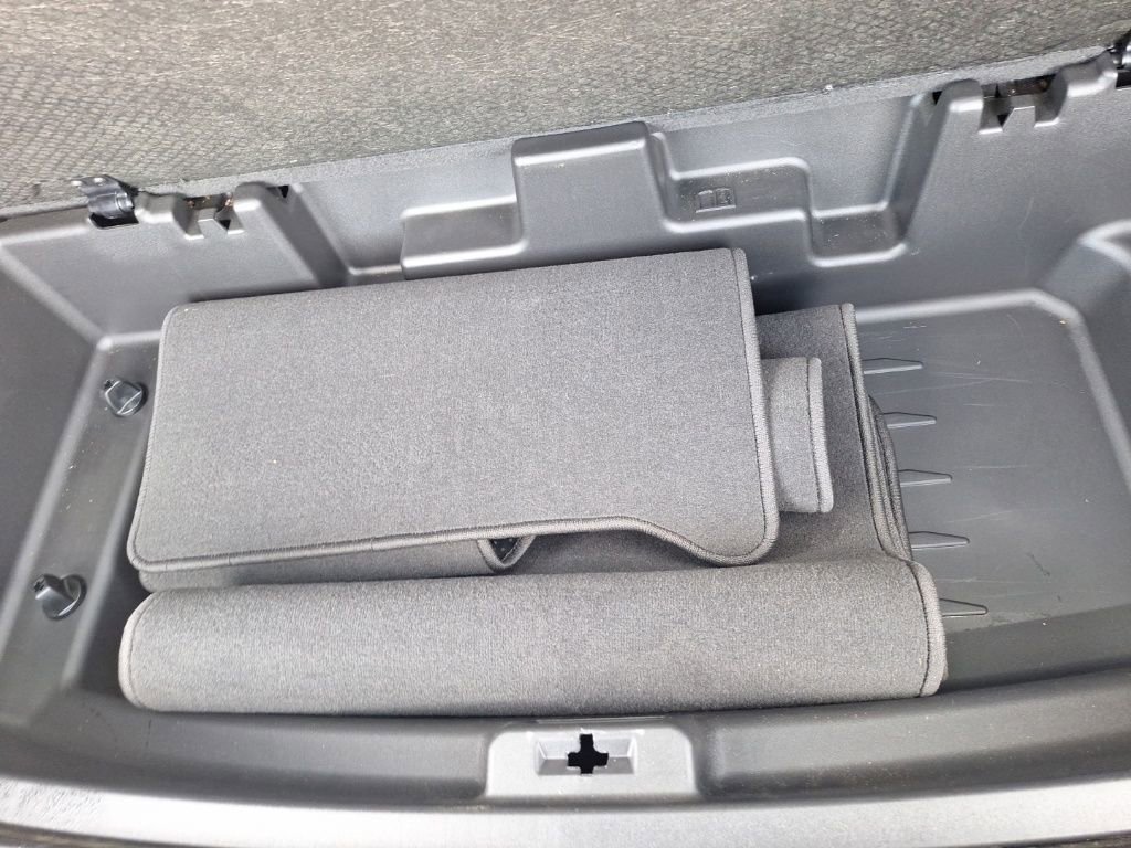 Used 2023 Chevrolet Traverse Premier image 25