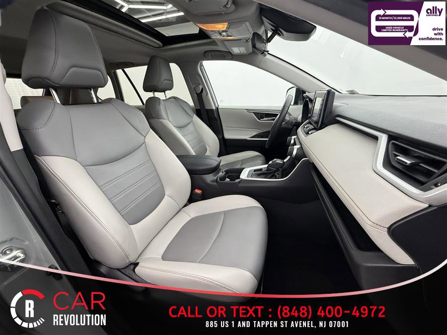 Used 2019 Toyota RAV4 XLE Premium w/ Cold Weather Package image 37