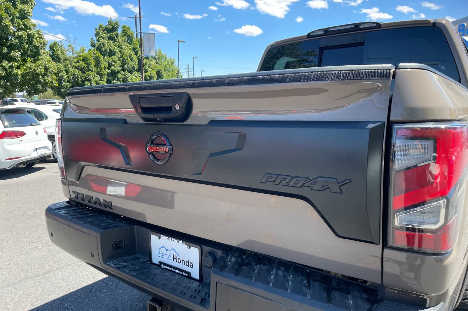 Used 2021 Nissan Titan PRO-4X w/ Off Road Protection Package AWD/4WD image 14