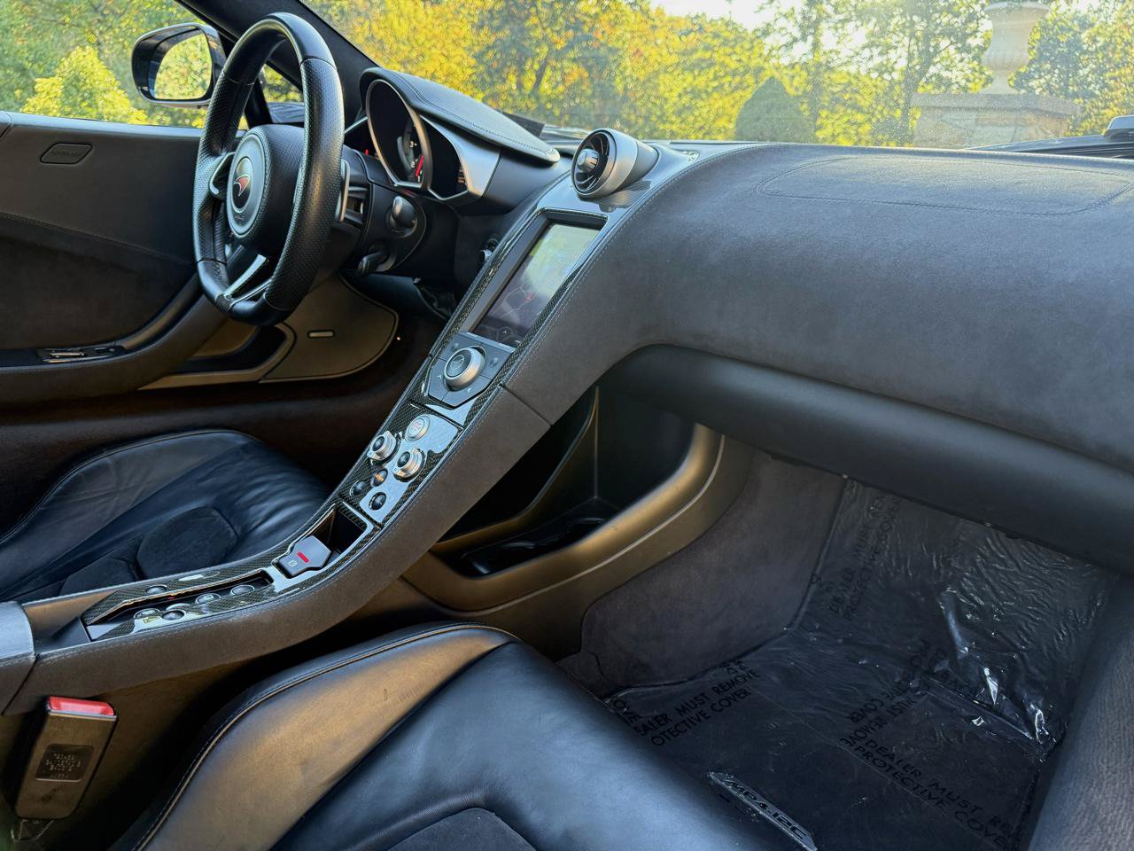 Used 2012 McLaren MP4-12C Coupe RWD image 30
