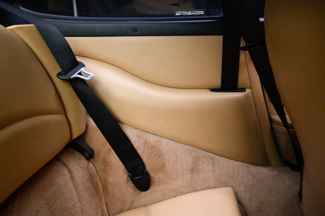 Used 1995 Porsche 911 Carrera RWD image 46