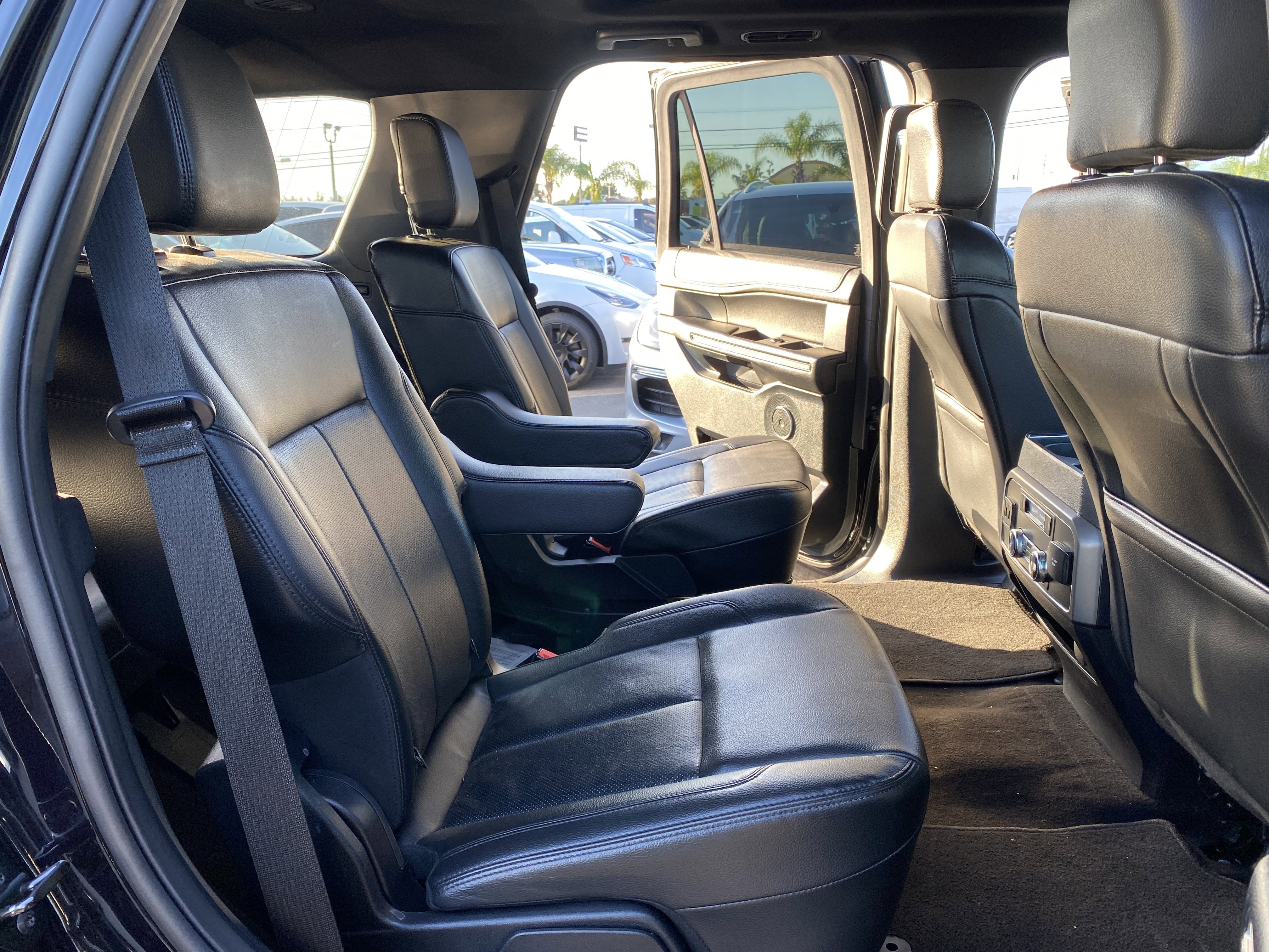 Used 2020 Ford Expedition XLT w/ Equipment Group 202A image 20