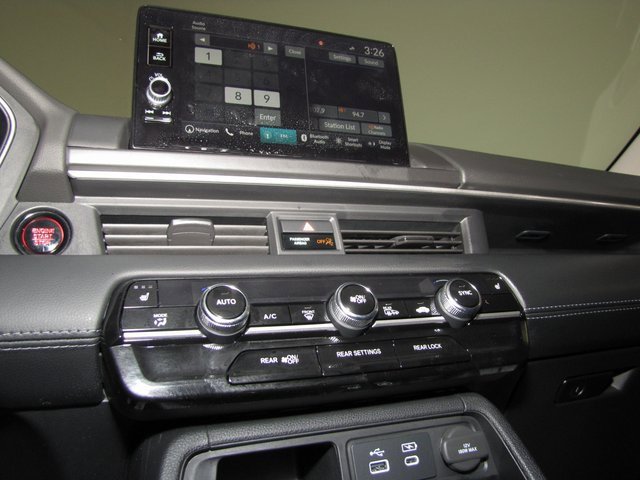 Certified 2024 Honda Pilot Touring image 7