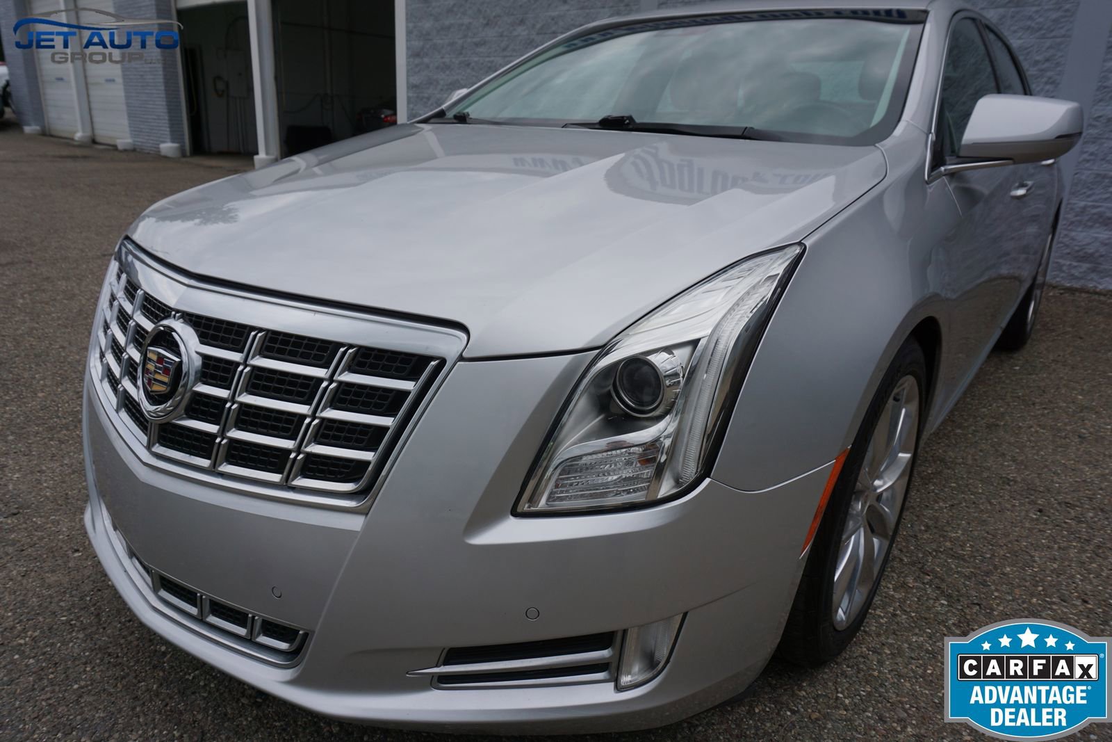 Used 2013 Cadillac XTS Luxury w/ Driver Awareness Package AWD/4WD image 5