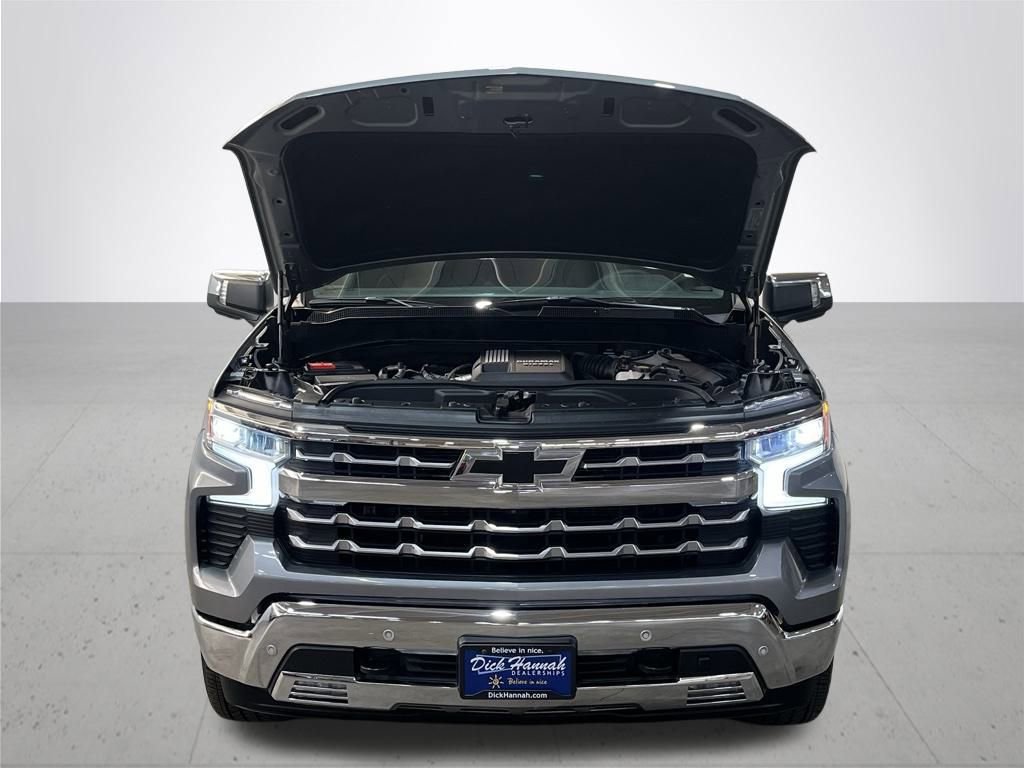Used 2023 Chevrolet Silverado 1500 LTZ w/ LPO, Dark Essentials Package image 5