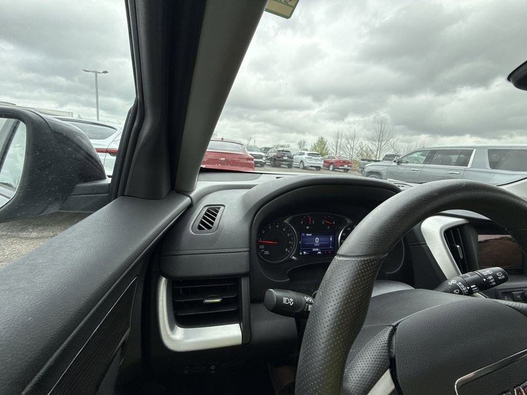 Certified 2024 GMC Terrain SLE w/ Driver Convenience Package image 24