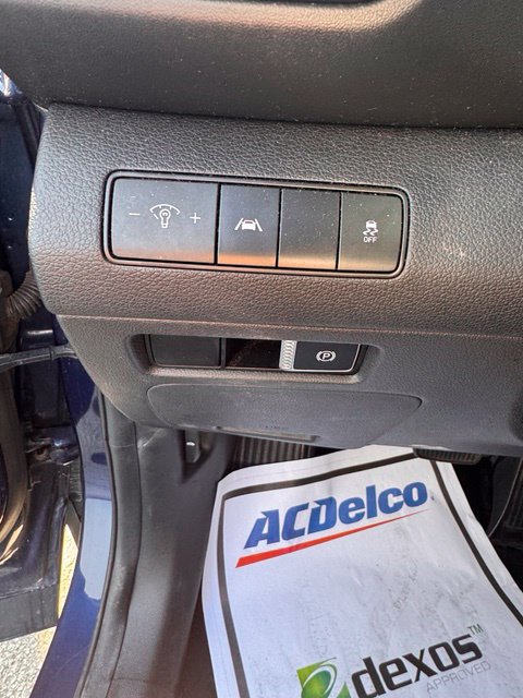 Used 2022 Hyundai Santa Fe SEL FWD image 13