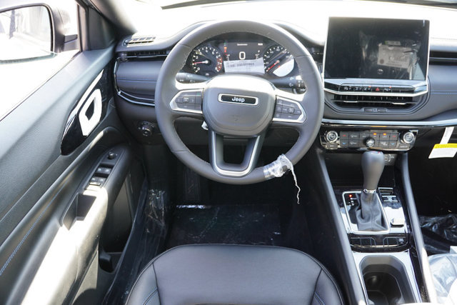 New 2026 Jeep Compass Limited AWD/4WD image 12