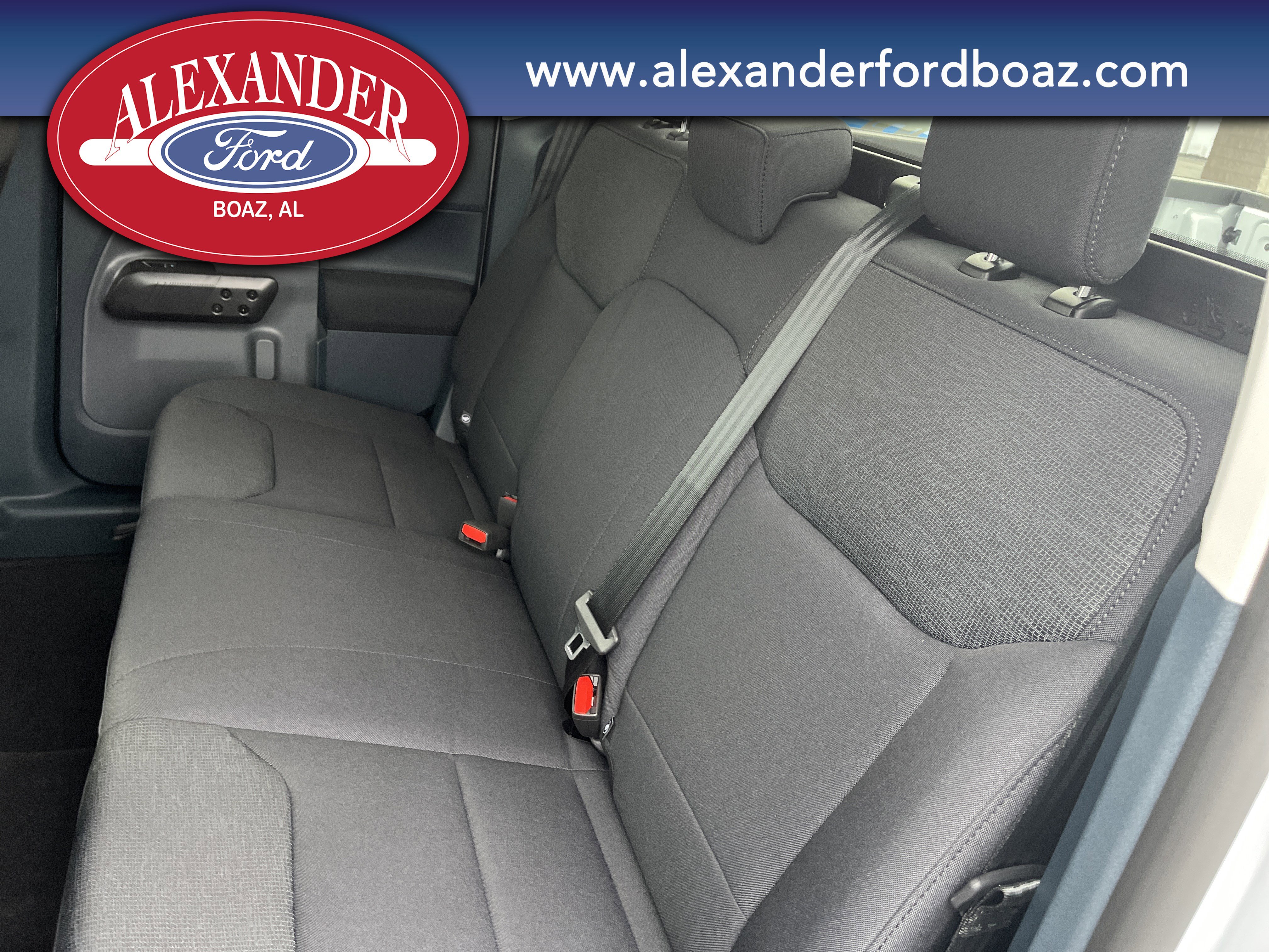 New 2025 Ford Maverick XL image 14