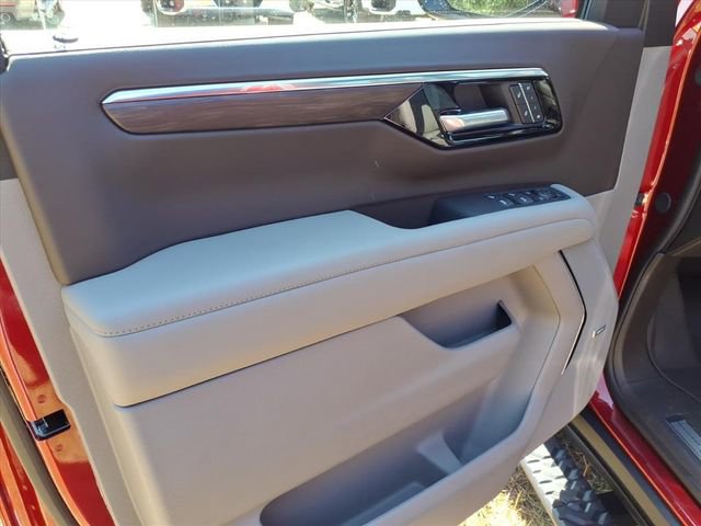 New 2026 Chevrolet Suburban Z71 w/ Z71 Off-Road Package image 11