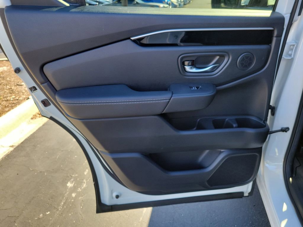 Certified 2026 Honda Passport RTL image 13