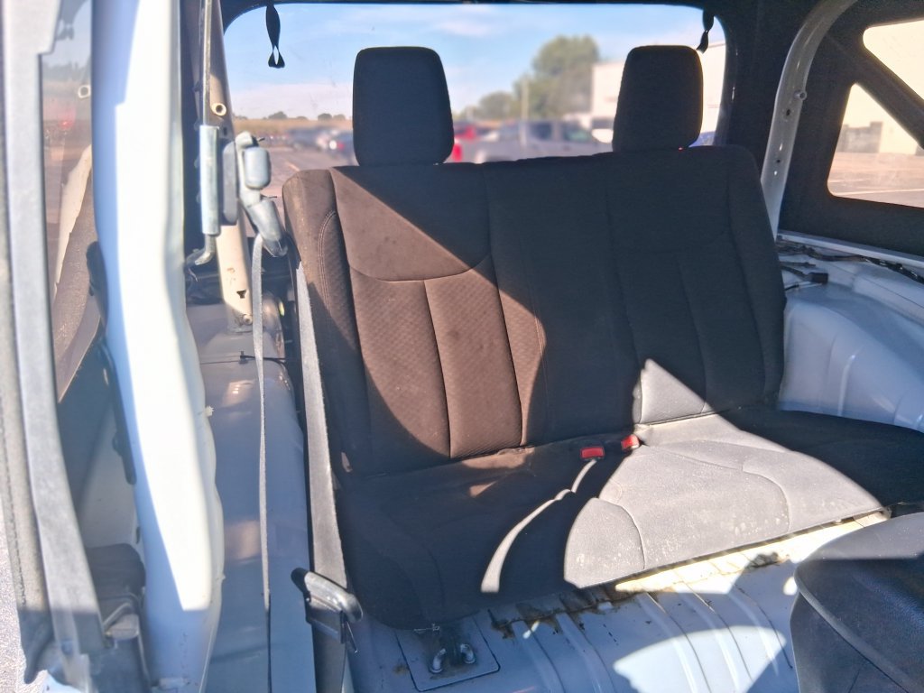 Used 2016 Jeep Wrangler Sport AWD/4WD image 13
