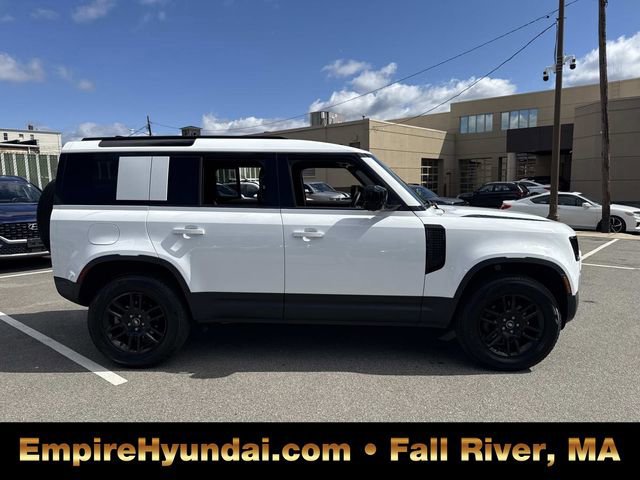 Used 2025 Land Rover Defender 110 S image 3