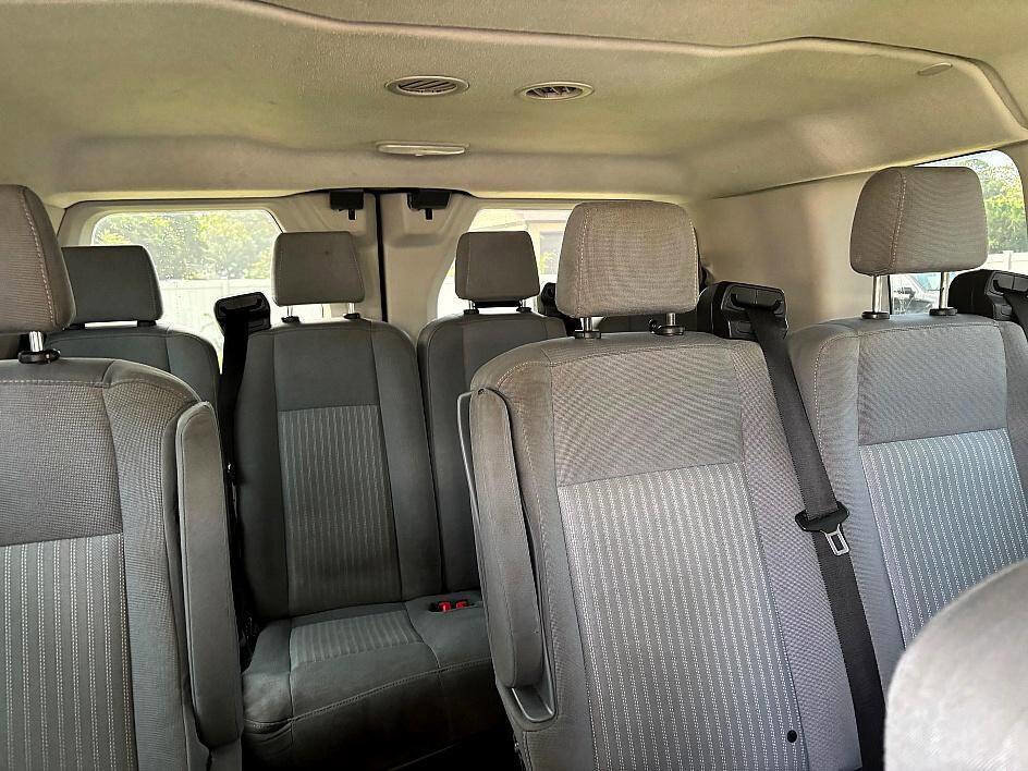 Used 2019 Ford Transit 350 XLT image 9