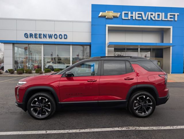 Used 2025 Chevrolet Equinox RS w/ Safety and Technology Package image 2