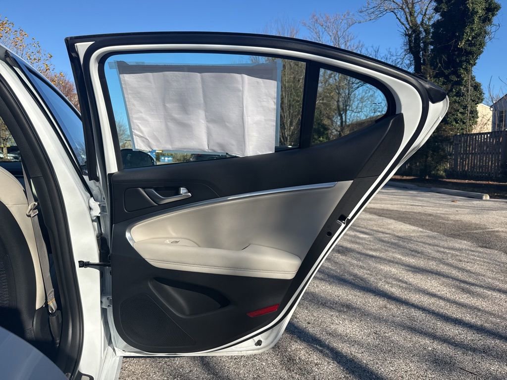 New 2025 Genesis G70 2.5T image 31