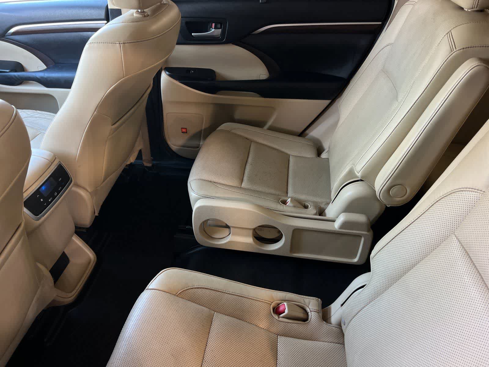 Used 2015 Toyota Highlander Limited FWD image 5