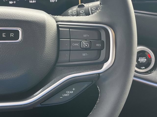 Used 2024 Jeep Wagoneer L 4WD image 30