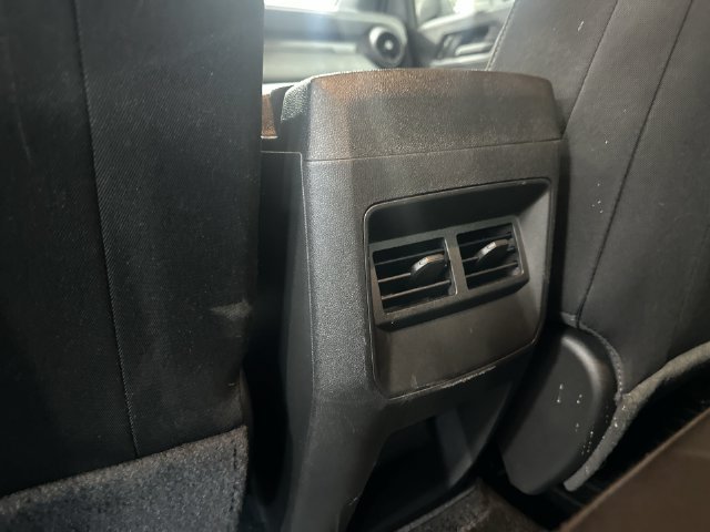 Used 2023 Chevrolet Colorado Trail Boss AWD/4WD image 31