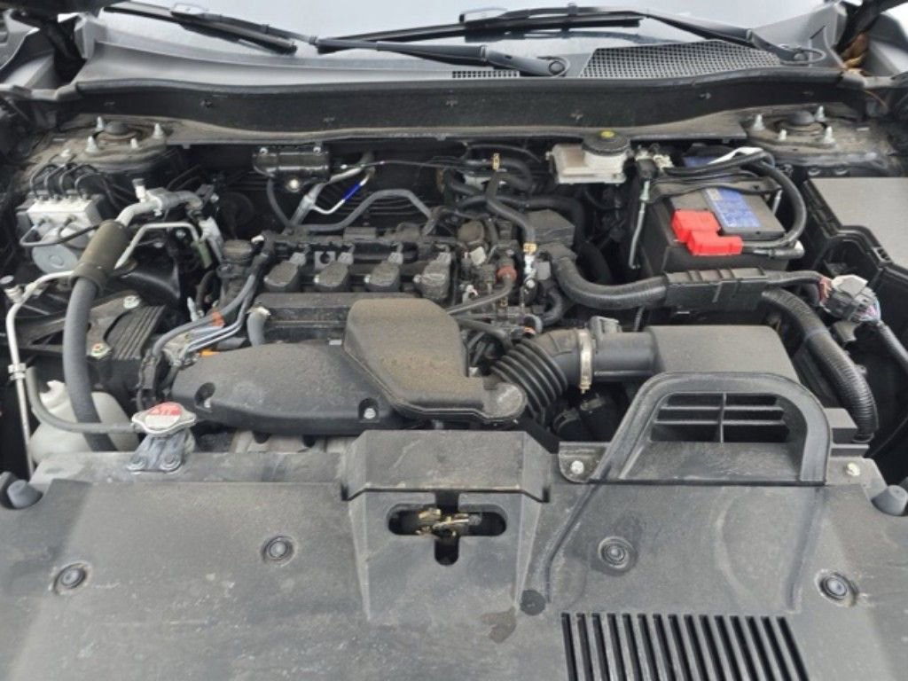 Used 2025 Honda CR-V LX image 17