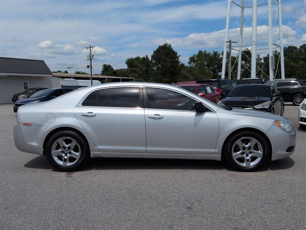 Used 2011 Chevrolet Malibu LS FWD image 2