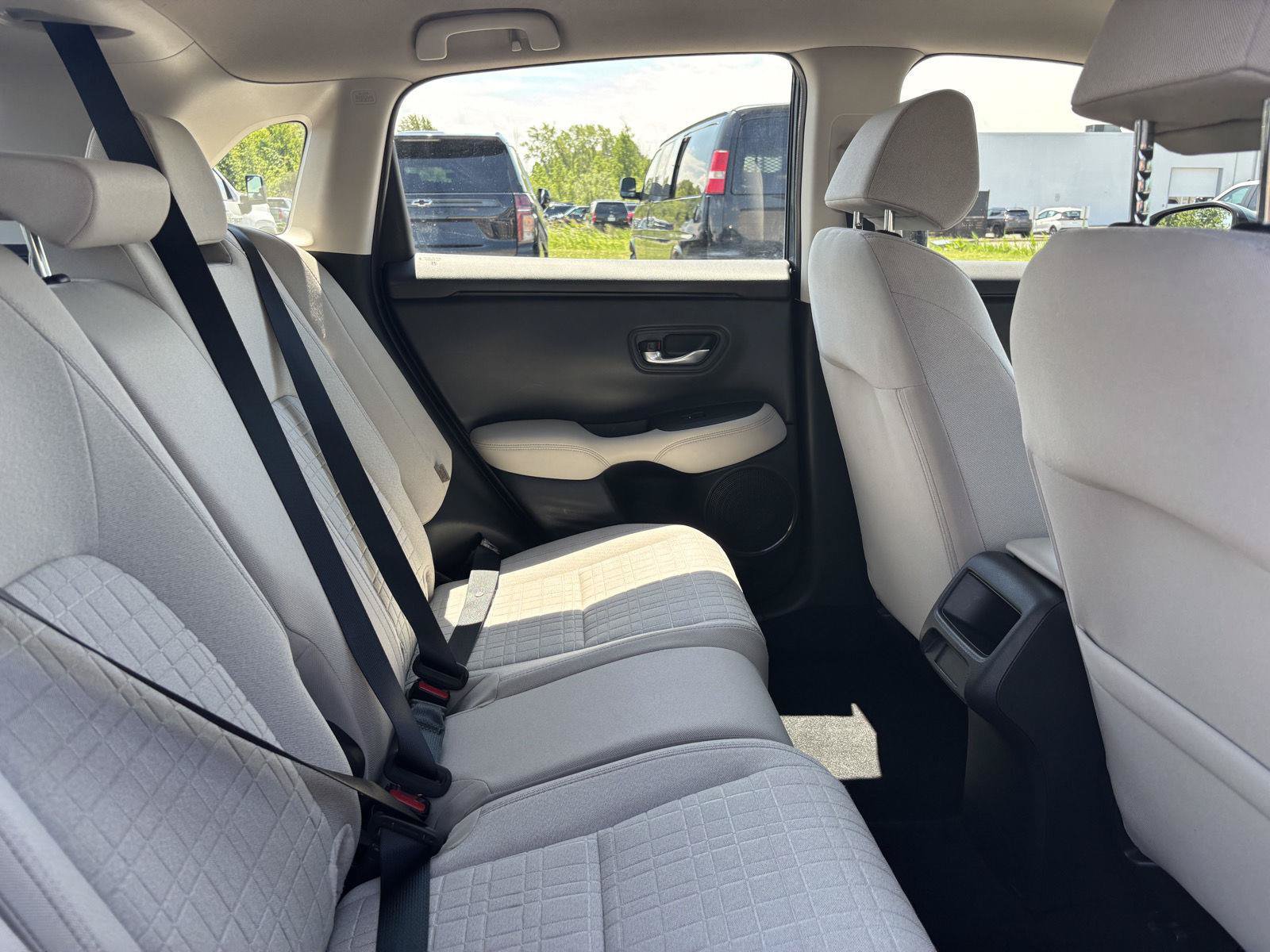 Used 2024 Honda HR-V LX image 34