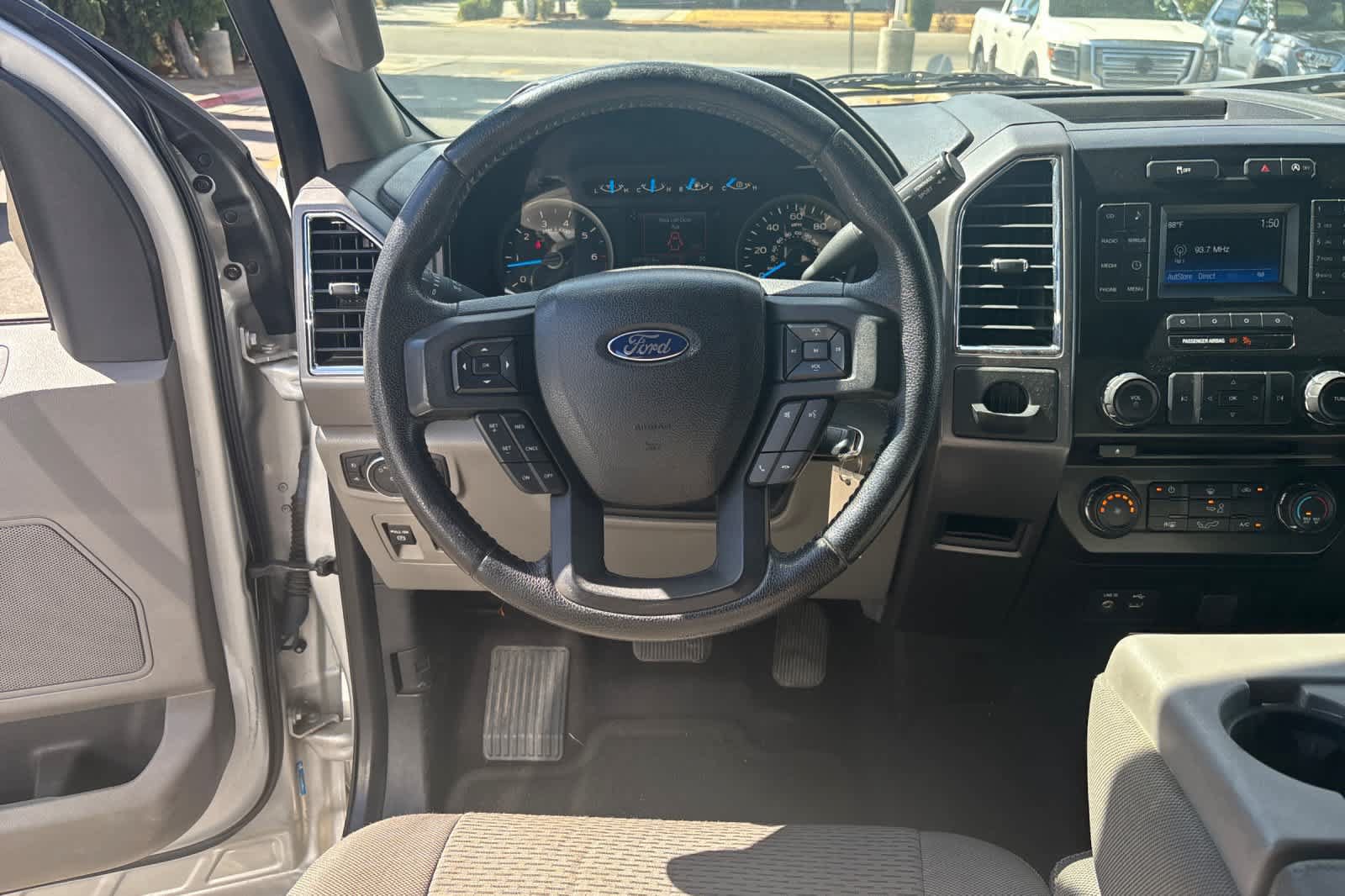 Used 2015 Ford F150 XLT w/ Equipment Group 301A Mid RWD image 16
