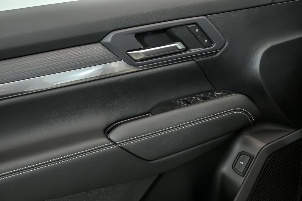 New 2026 GMC Terrain Elevation w/ Elevation Premium Package AWD/4WD image 5