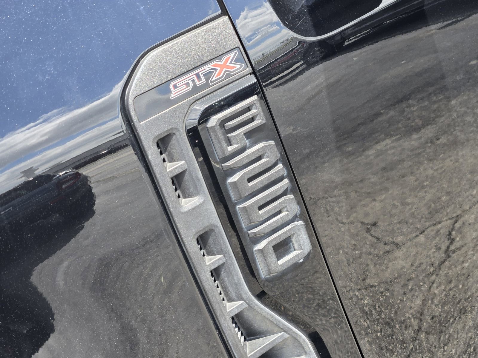 Used 2023 Ford F250 XL w/ STX Appearance Package image 11