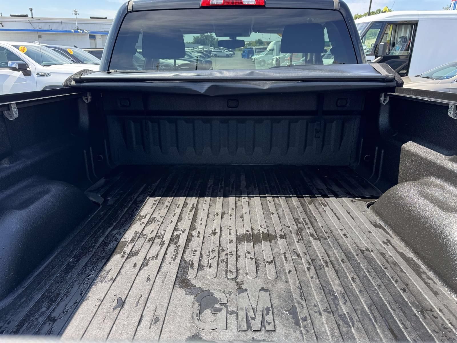 Used 2018 Chevrolet Silverado 1500 LT AWD/4WD image 15